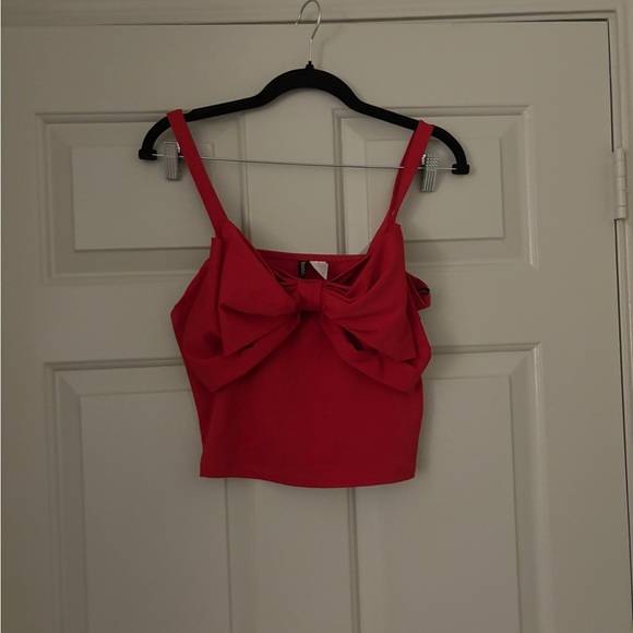 H and M Red Bow Crop Top - Picture 2 of 6
